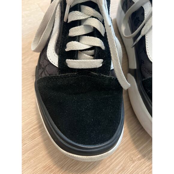 Vans Old Skool Stacked Black Satin Platform Shoes Flower Design Size 7.5 WOMENS - Picture 5 of 8